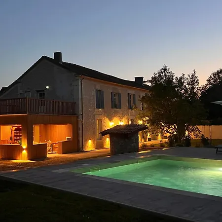 Le Groom Hotel 4*