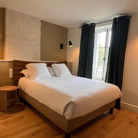 Hotel Le Groom Laprade (Poitou-Charentes)
